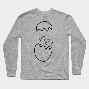 Minimal Cute Cat Popping Out of Easter Egg Long Sleeve T-Shirt